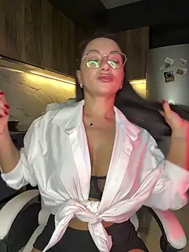 Melisa Ester online show from October 2025 03:46:02 PM