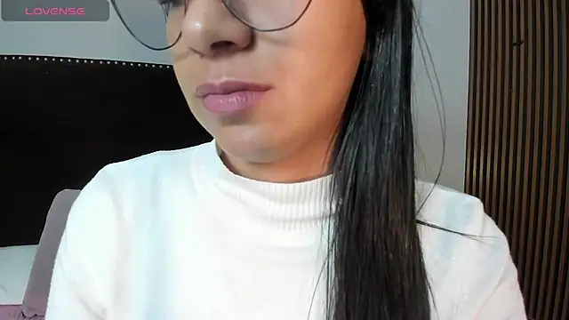 Snapshot of Tamaraakins chatting on February 2025 08:09:01 PM Tamaraakins online show from February 2025 08:09:01 PM