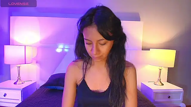 Snapshot of Tamaraakins chatting on September 2025 12:18:01 PM Tamaraakins online show from September 2025 12:18:01 PM