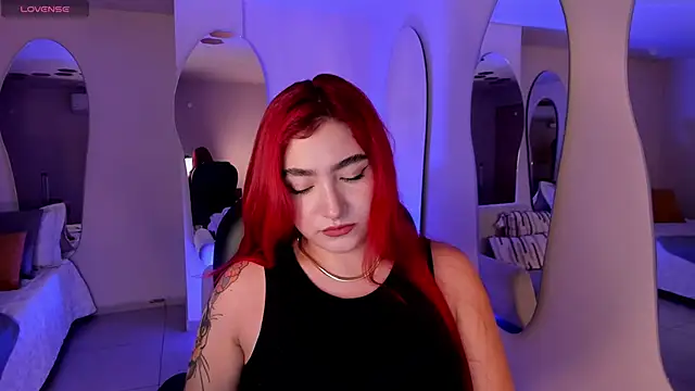 ViolettCastel online show from September 2025 06:46:01 PM