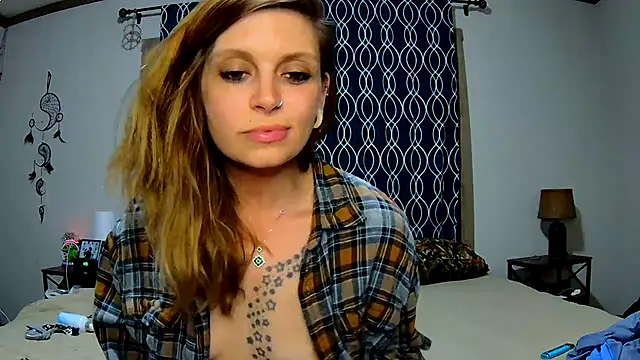 Snapshot of ZeelaXoXo chatting on January 2025 10:06:01 AM ZeelaXoXo online show from January 2025 10:06:01 AM