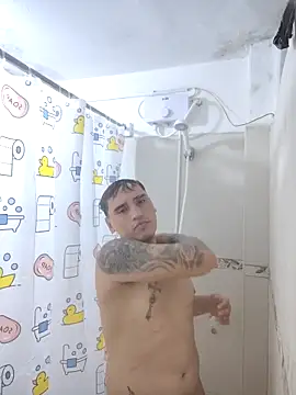 Snapshot of Rolblue chatting on September 2025 04:56:01 AM Rolblue online show from September 2025 04:56:01 AM