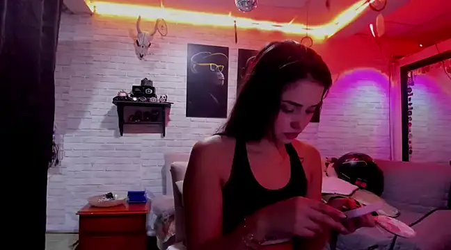 Kimmymadison- online show from January 2025 02:39:02 AM