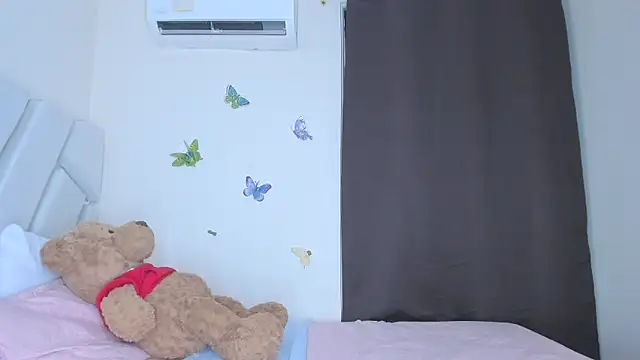 Snapshot of sofiacastillo01 chatting on February 2026 01:44:01 PM sofiacastillo01 online show from February 2026 01:44:01 PM