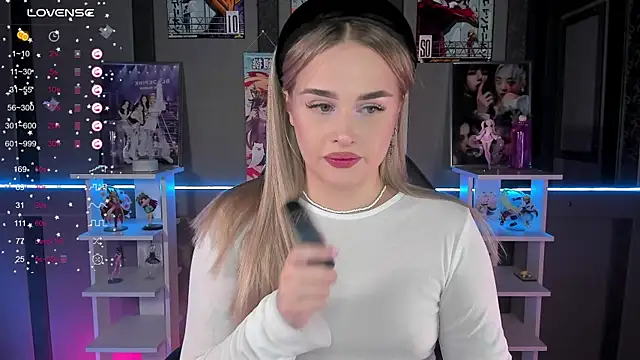 Snapshot of Ellen_Soft chatting on September 2025 05:16:02 PM Ellen Soft online show from September 2025 05:16:02 PM