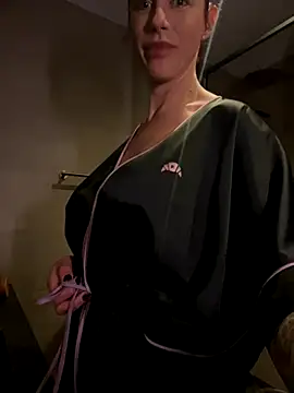 SmilingDutchie online show from September 2025 08:21:02 PM