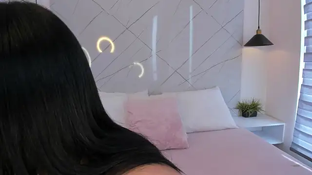 Snapshot of ANTONELLA__ROUSE_ chatting on September 2025 01:27:01 PM ANTONELLA ROUSE online show from September 2025 01:27:01 PM