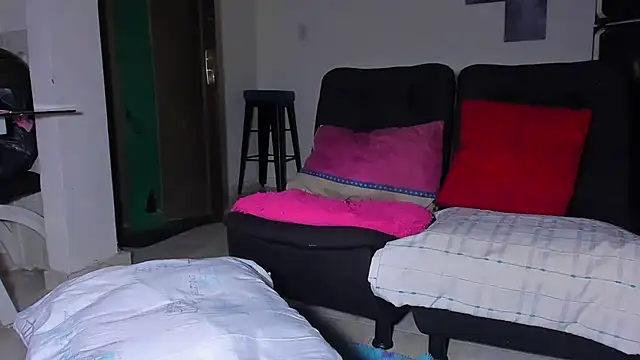 Snapshot of kerlysmith_24 chatting on November 2025 01:00:01 PM kerlysmith 24 online show from November 2025 01:00:01 PM