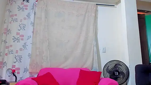 kerlysmith 24 online show from June 2026 01:28:01 PM
