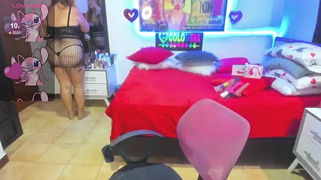 Snapshot of karenmilf_4 chatting on January 2025 02:09:01 AM karenmilf 4 online show from January 2025 02:09:01 AM