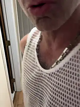 Snapshot of DaddySnowXX chatting on March 2025 04:40:02 AM DaddySnowXX online show from March 2025 04:40:02 AM