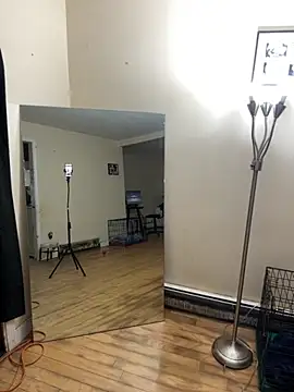 Snapshot of DaddySnowXX chatting on September 2025 04:45:02 AM DaddySnowXX online show from September 2025 04:45:02 AM