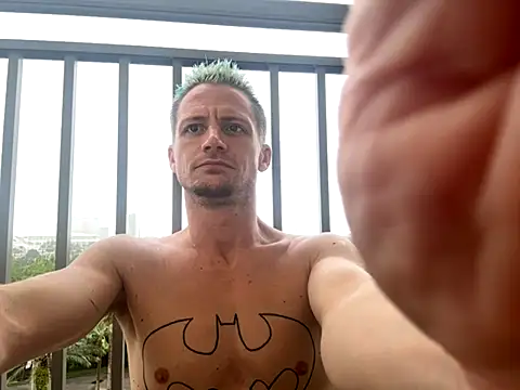 trash4cash online show from September 2025 04:40:01 PM