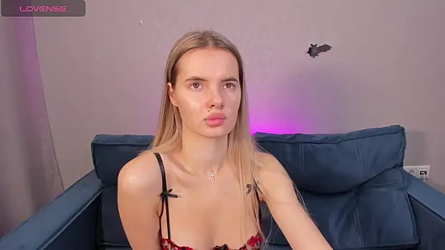 Erika Carpenter online show from January 2025 12:11:01 AM