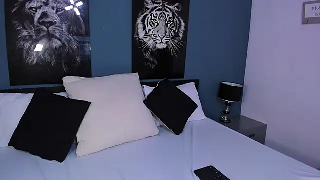 Liana Bernocchi online show from March 2025 08:22:01 PM