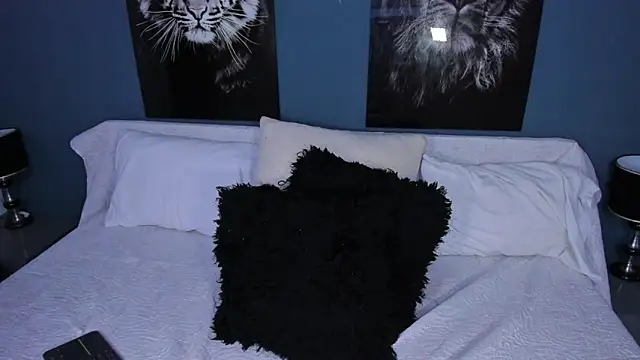 Liana Bernocchi online show from March 2025 11:28:02 PM