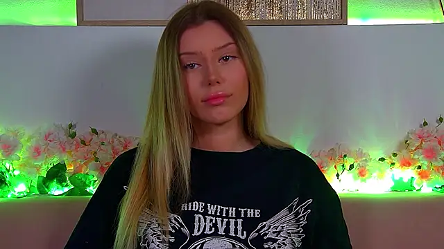 LiliaBianka online show from February 2025 03:54:02 PM