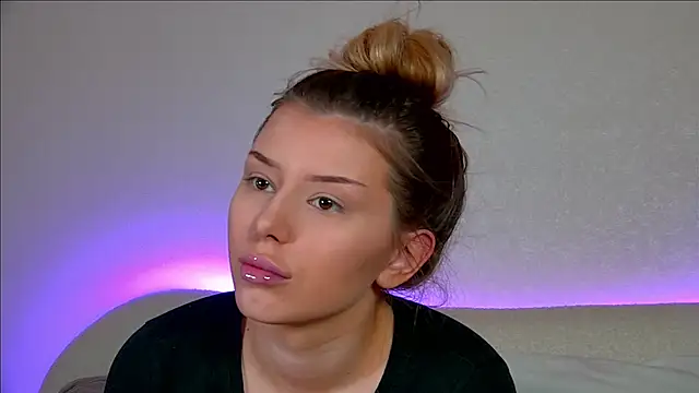 LiliaBianka online show from March 2025 06:38:02 AM