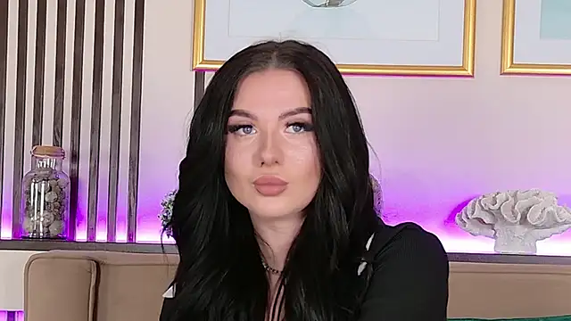 Snapshot of CarolinePrescott chatting on March 2026 07:39:01 PM CarolinePrescott online show from March 2026 07:39:01 PM