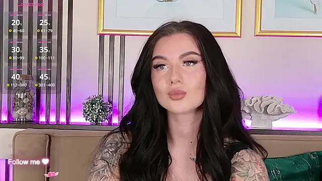 Snapshot of CarolinePrescott chatting on March 2026 08:34:01 PM CarolinePrescott online show from March 2026 08:34:01 PM