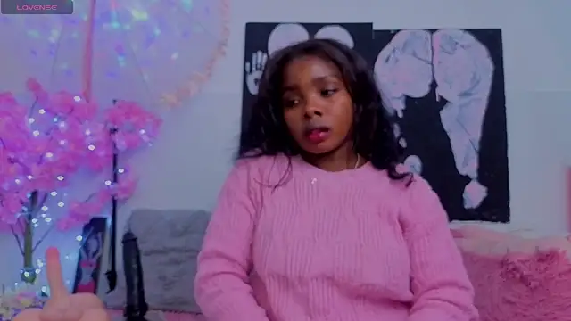 KilyetVera3x online show from February 2026 05:03:02 AM