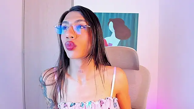 sofiaa grey  online show from March 2026 03:28:01 PM