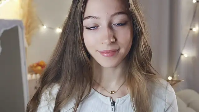 EveEvans online show from December 2024 04:11:01 AM