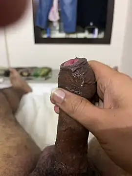 Snapshot of StripMeHot92 chatting on December 2024 05:04:01 PM StripMeHot92 online show from December 2024 05:04:01 PM