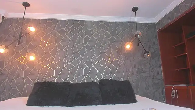 leigh-angels online show from February 2026 10:36:01 PM