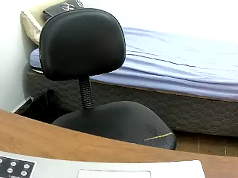 Morenatranss online show from January 2025 10:18:02 AM