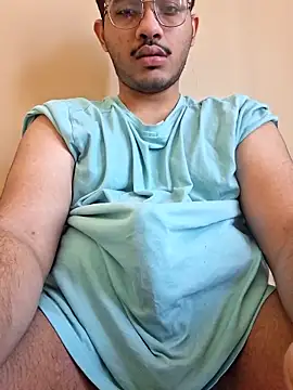 Snapshot of alesssterling chatting on February 2025 06:51:01 AM alesssterling online show from February 2025 06:51:01 AM