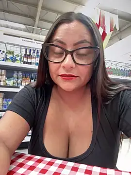 Snapshot of Sol_biglips chatting on February 2025 02:15:02 PM Sol biglips online show from February 2025 02:15:02 PM