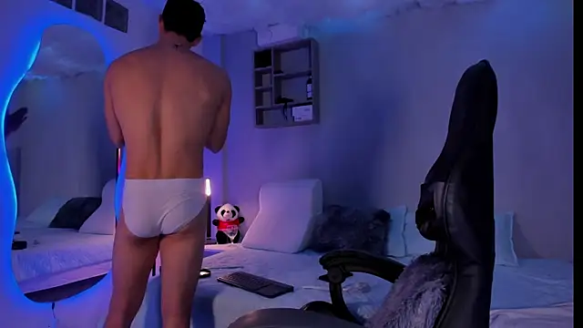 Snapshot of MarcoSullivan chatting on October 2025 12:06:01 PM MarcoSullivan online show from October 2025 12:06:01 PM