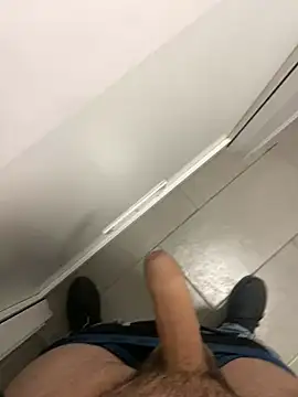 Snapshot of _themask_ chatting on December 2024 08:15:01 PM themask online show from December 2024 08:15:01 PM