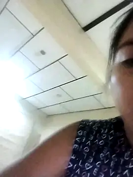 Snapshot of Valeer_abby chatting on January 2025 01:15:02 AM Valeer abby online show from January 2025 01:15:02 AM