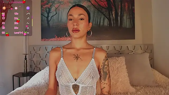 LunaRuso online show from February 2026 05:44:02 PM