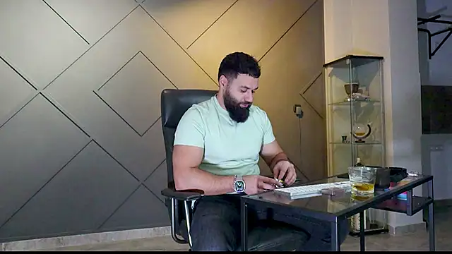 mattmasterss online show from February 2025 02:37:02 AM