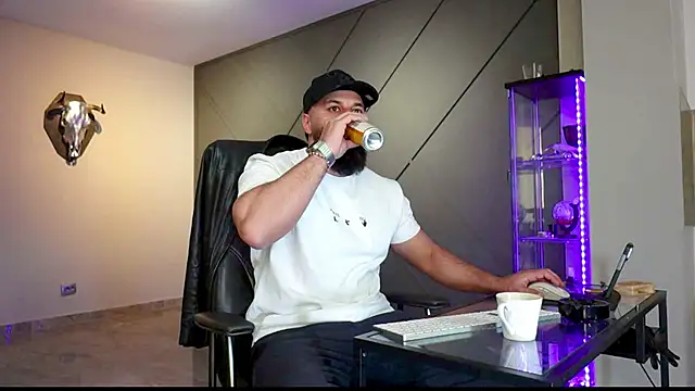 mattmasterss online show from March 2025 03:58:02 PM