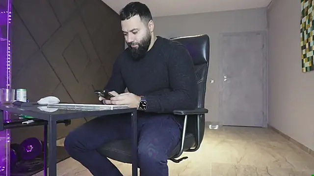 mattmasterss online show from December 2025 03:46:02 AM