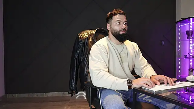 mattmasterss online show from April 2026 12:44:02 AM