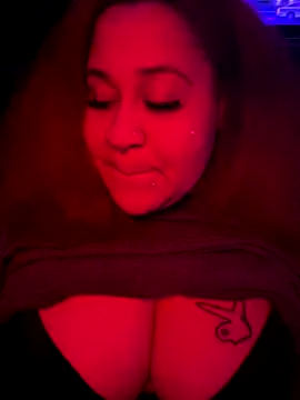 Juicyjordie online show from October 2025 04:15:01 AM