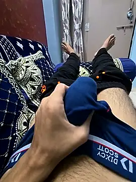 Yours1311 online show from November 2025 12:38:02 PM