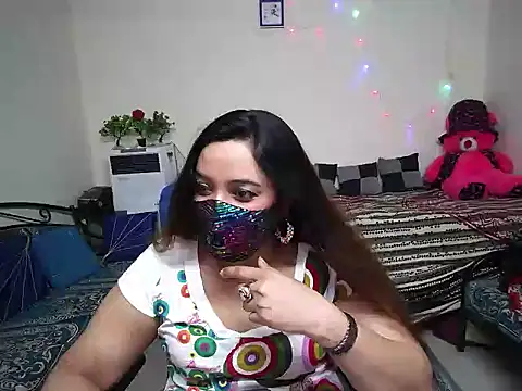 Snapshot of Arushisingh8888 chatting on February 2025 08:44:01 AM Arushisingh8888 online show from February 2025 08:44:01 AM