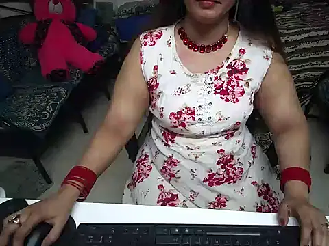 Snapshot of Arushisingh8888 chatting on March 2025 07:11:01 AM Arushisingh8888 online show from March 2025 07:11:01 AM