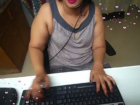 Snapshot of Arushisingh8888 chatting on September 2025 12:17:01 PM Arushisingh8888 online show from September 2025 12:17:01 PM