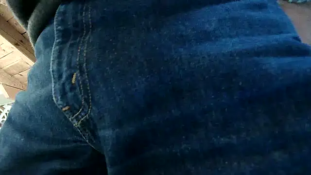 Snapshot of TWENTYONE0021 chatting on January 2025 07:10:01 AM TWENTYONE0021 online show from January 2025 07:10:01 AM