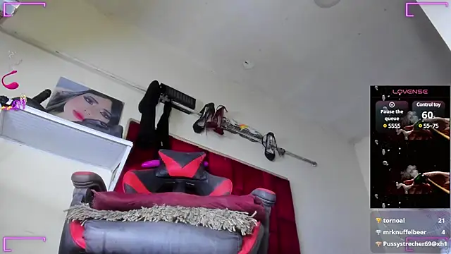 Trixy star horney online show from March 2025 09:22:02 AM