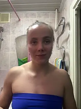 Snapshot of AlisaKissss chatting on December 2025 07:42:01 PM AlisaKissss online show from December 2025 07:42:01 PM