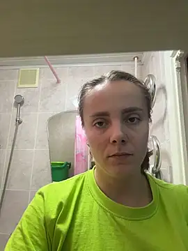 Snapshot of AlisaKissss chatting on December 2025 06:33:01 AM AlisaKissss online show from December 2025 06:33:01 AM