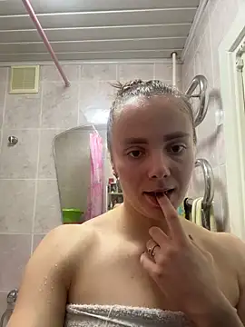 Snapshot of AlisaKissss chatting on January 2026 08:05:02 AM AlisaKissss online show from January 2026 08:05:02 AM